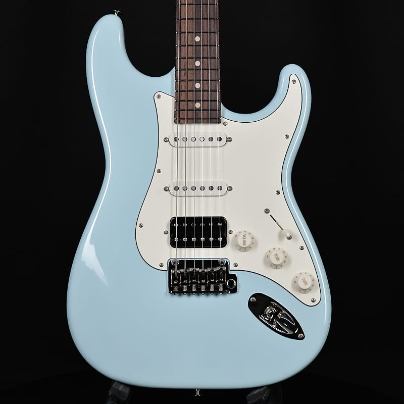 

Электрогитара Suhr Classic S Antique HSS - HSS Sonic Blue Rosewood Fingerboard