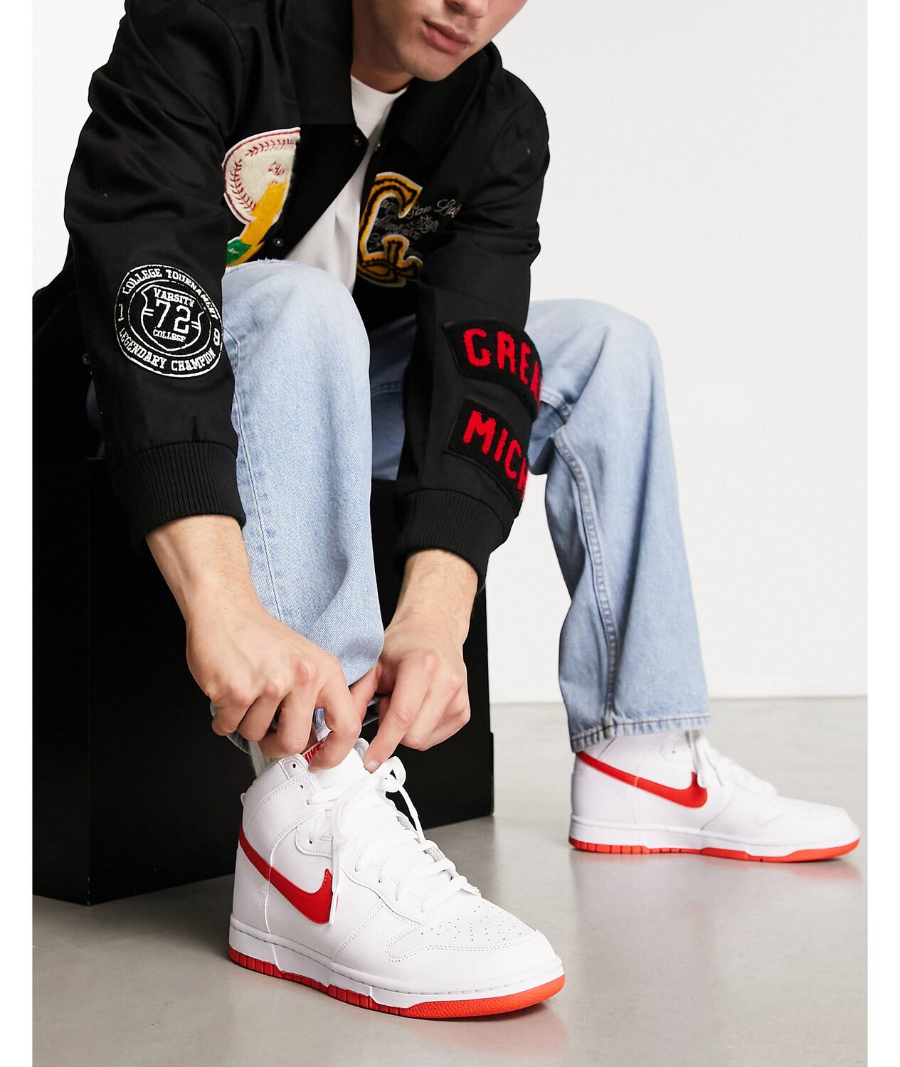 

Бело-красные ретро-кроссовки Nike Dunk Hi, Красный