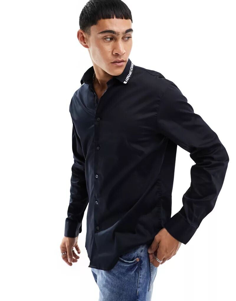 

Темно-синяя рубашка из хлопкового поплина Armani Exchange с вязаным воротником с логотипом