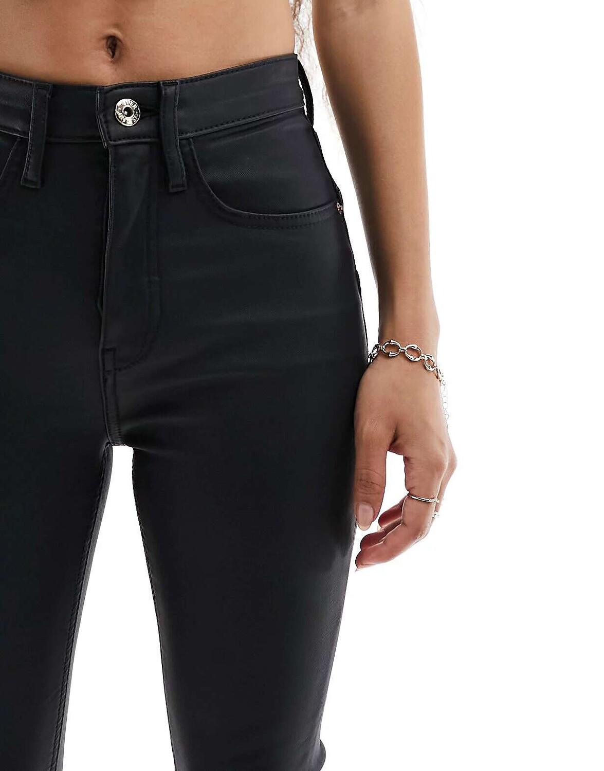 

Черные джинсы из искусственной кожи River Island