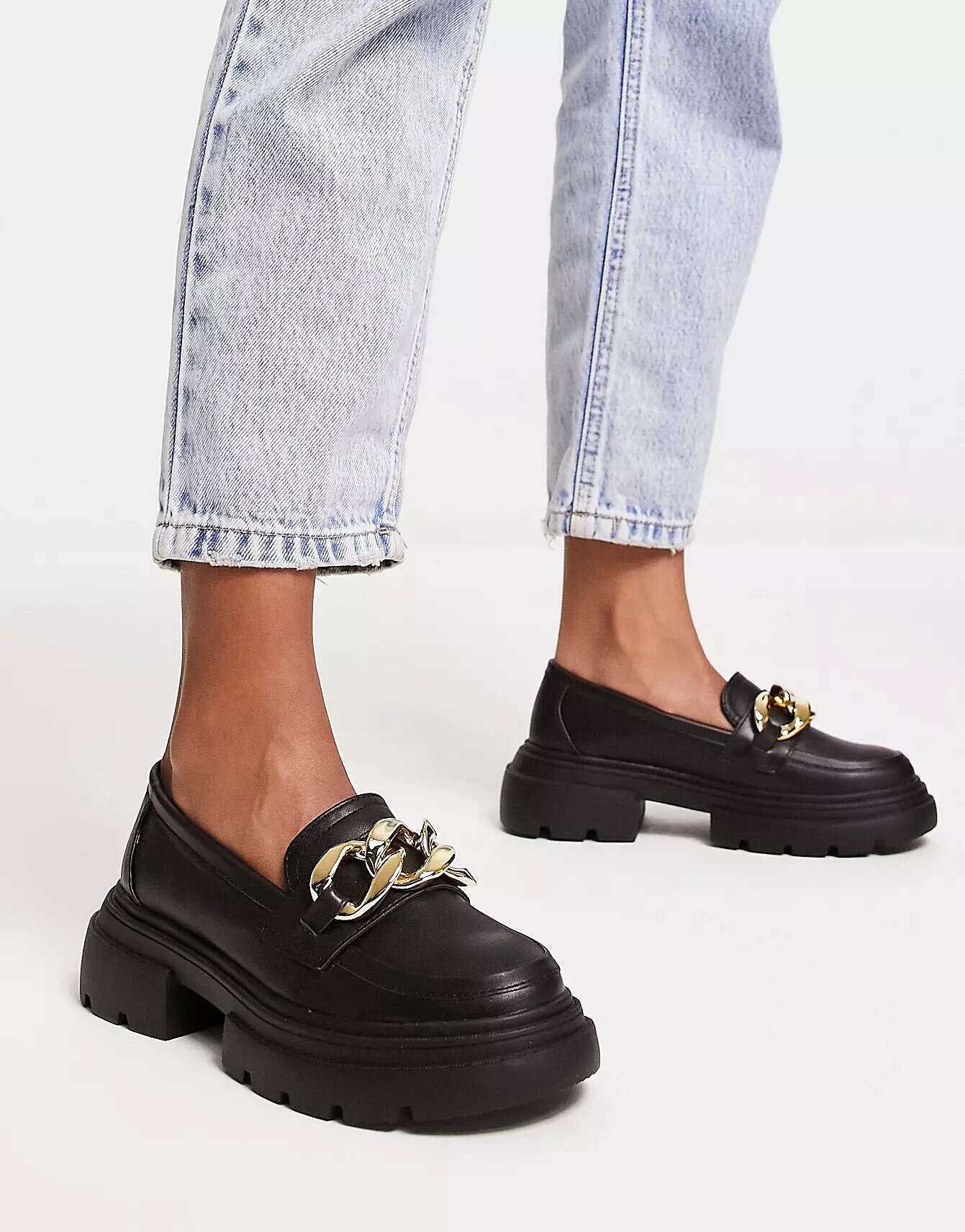 Черные массивные лоферы Pimkie с золотой цепочкой туфли twinset туфли
