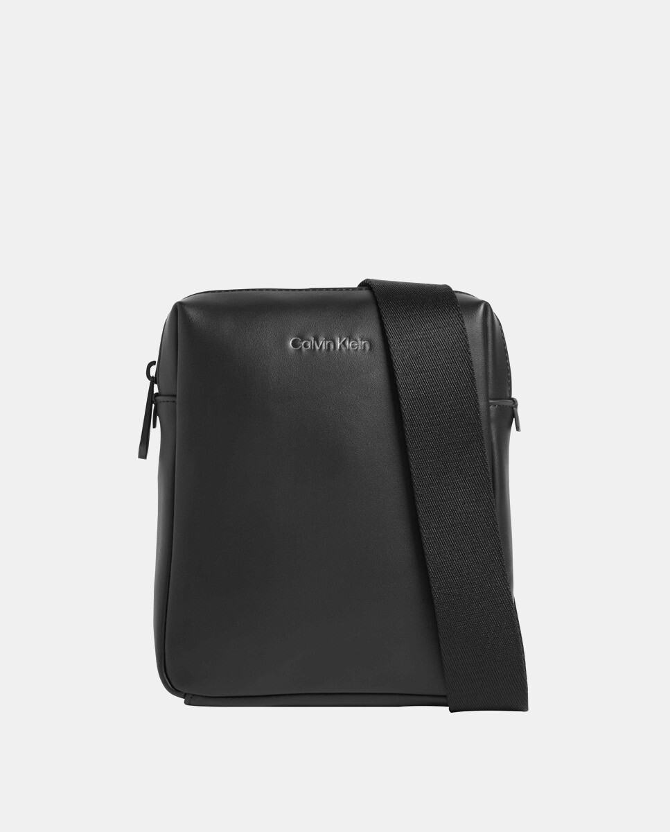 

Черная сумка через плечо из переработанных материалов на молнии Calvin Klein, черный