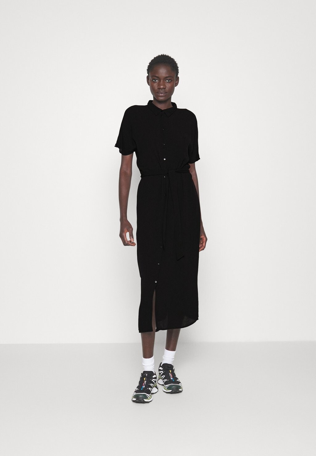 

Платье-рубашка Vero Moda, черный