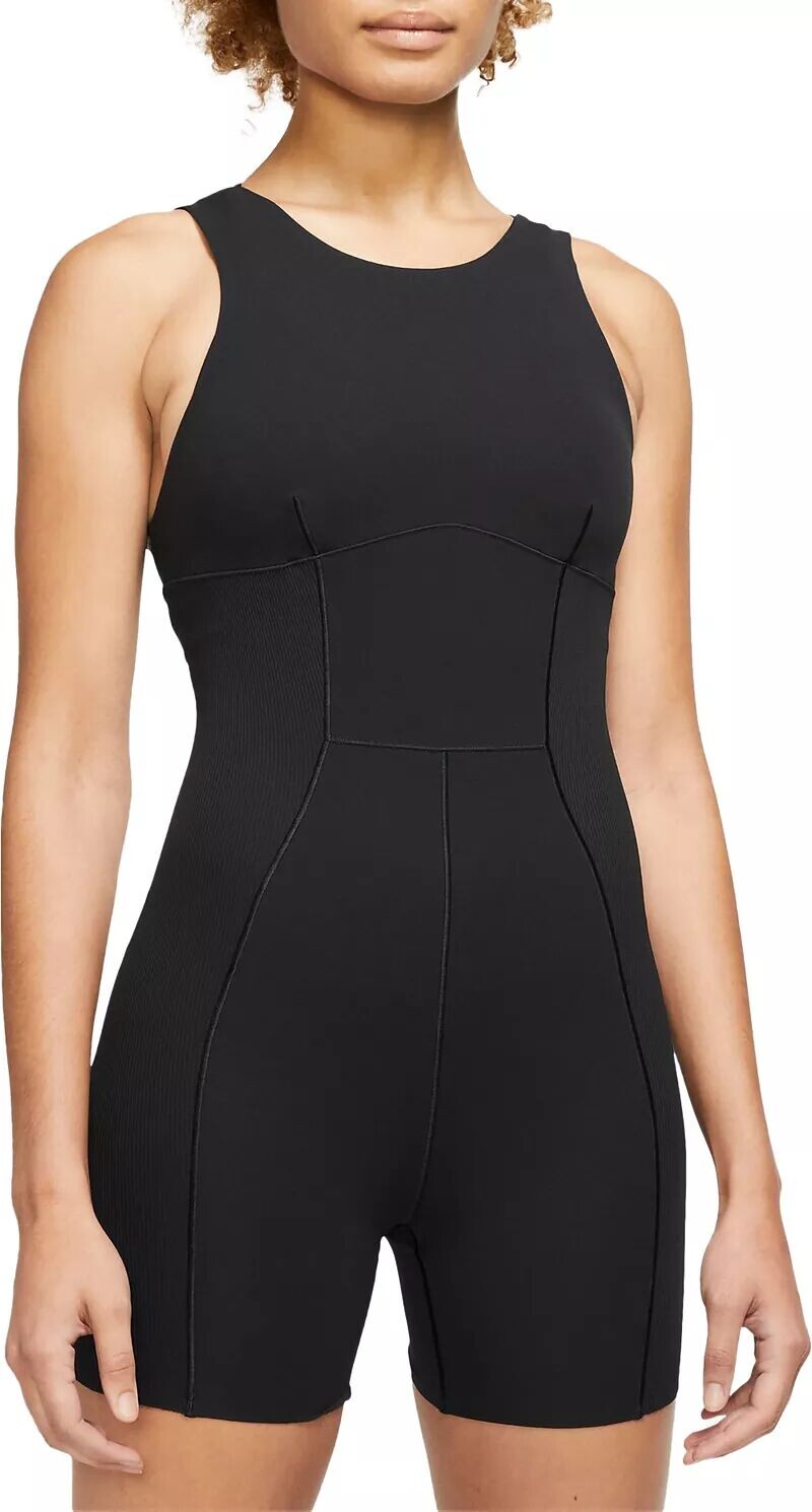 

Женский комбинезон Nike Yoga Dri-FIT Luxe 5 дюймов, черный