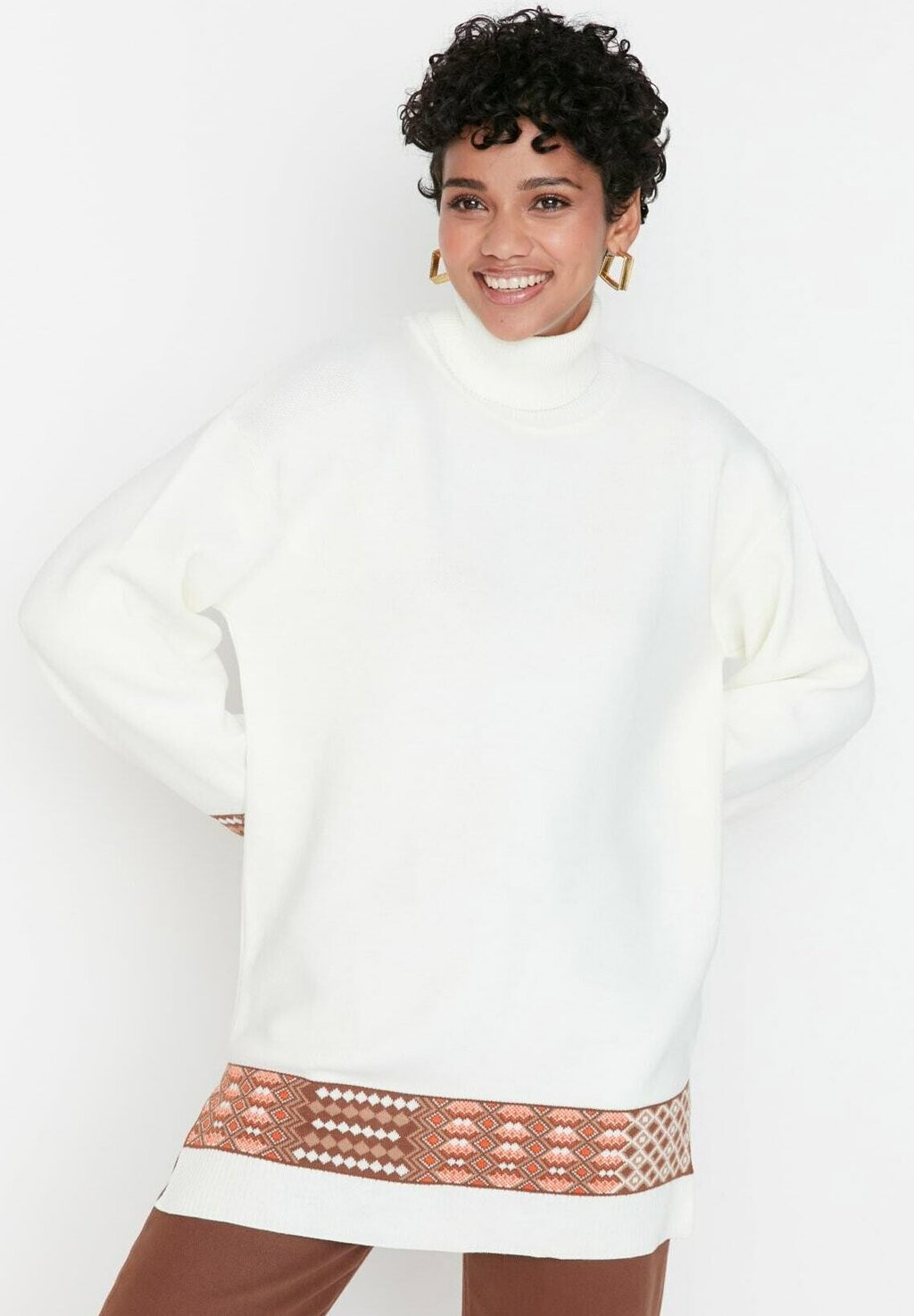 

Свитер Trendyol Modest, бежевый