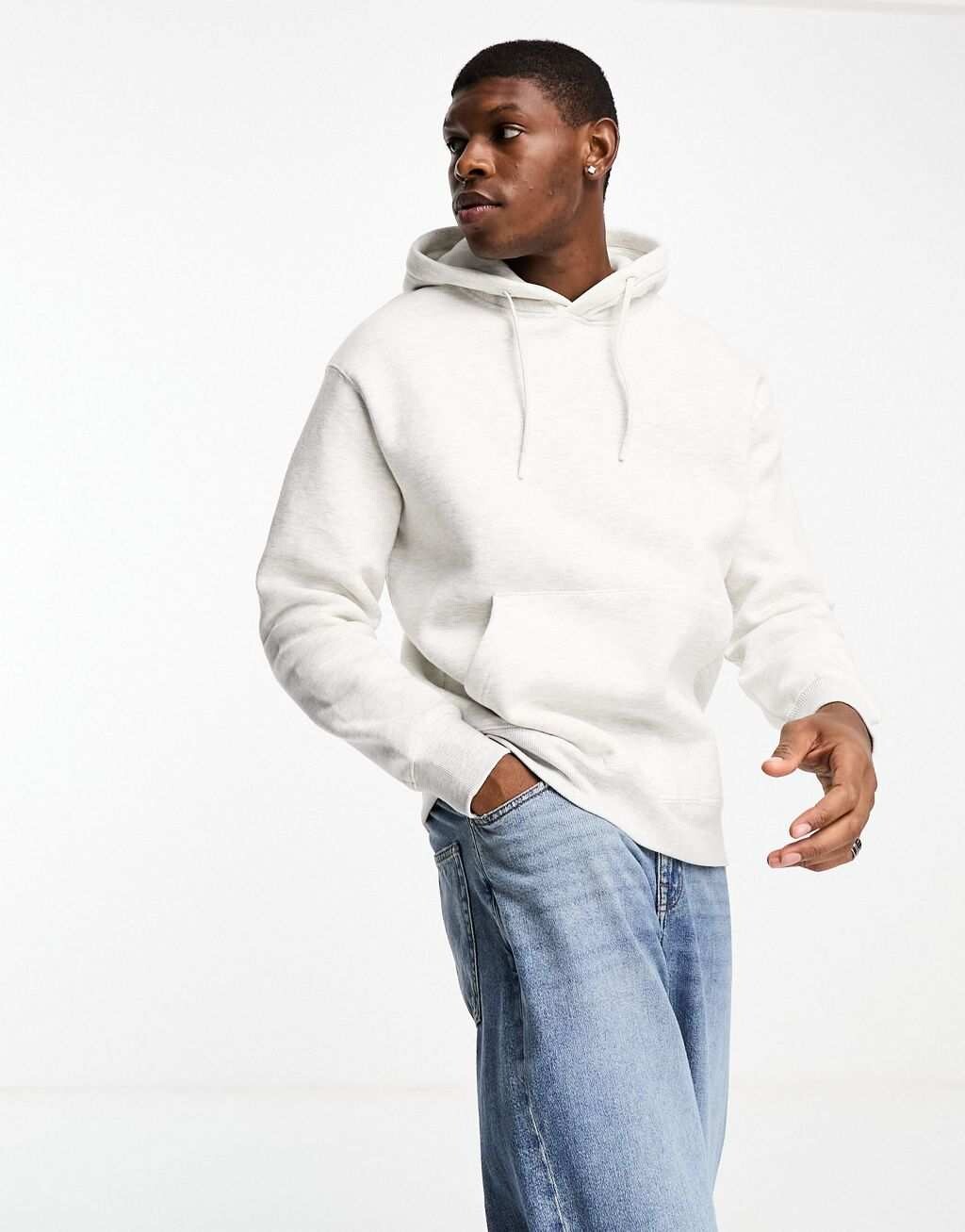 

Светло-серая худи Pull&Bear, Серый