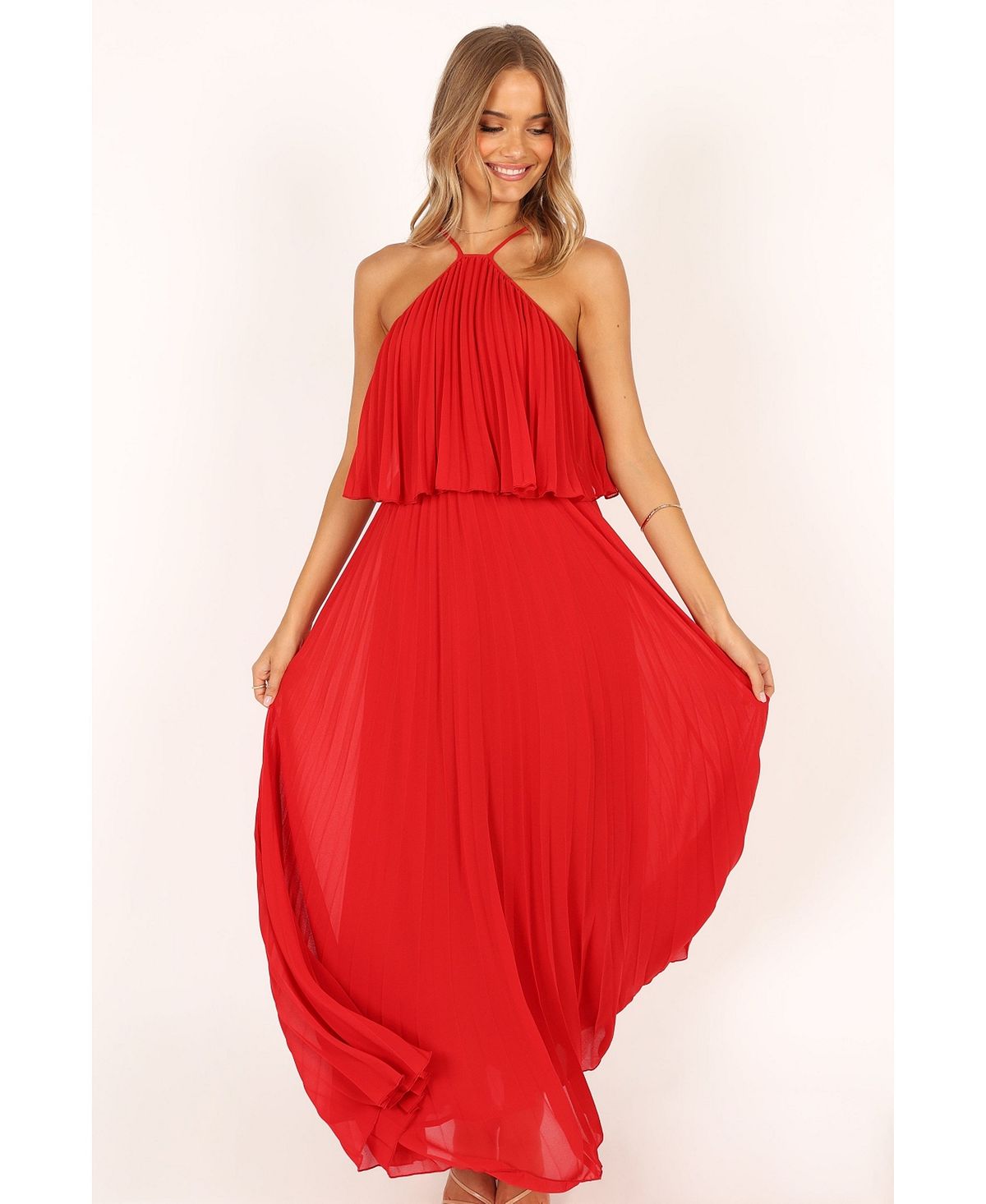 Женское плиссированное платье макси с воротником-халтер Gia Petal and Pup, красный eternal red petal