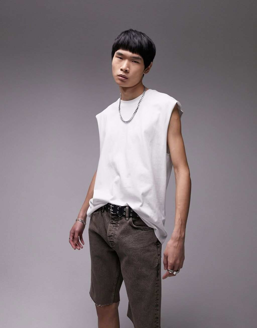 

Белая оверсайз-футболка без рукавов Topman