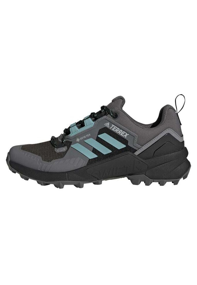 

Обувь для походов Adidas