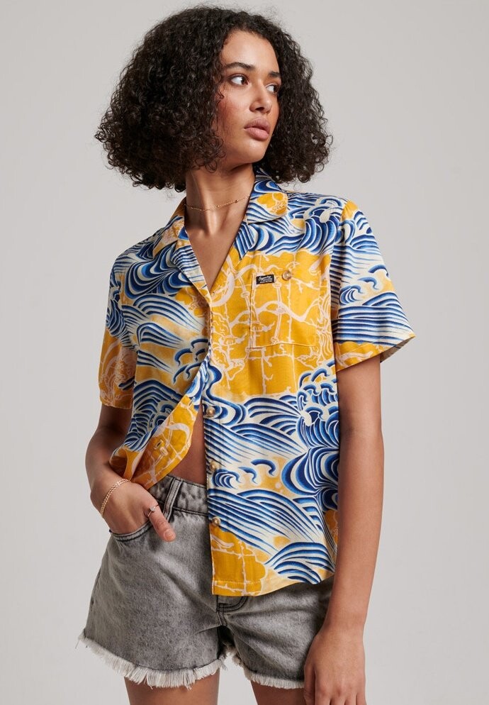 

Блузка на пуговицах Superdry