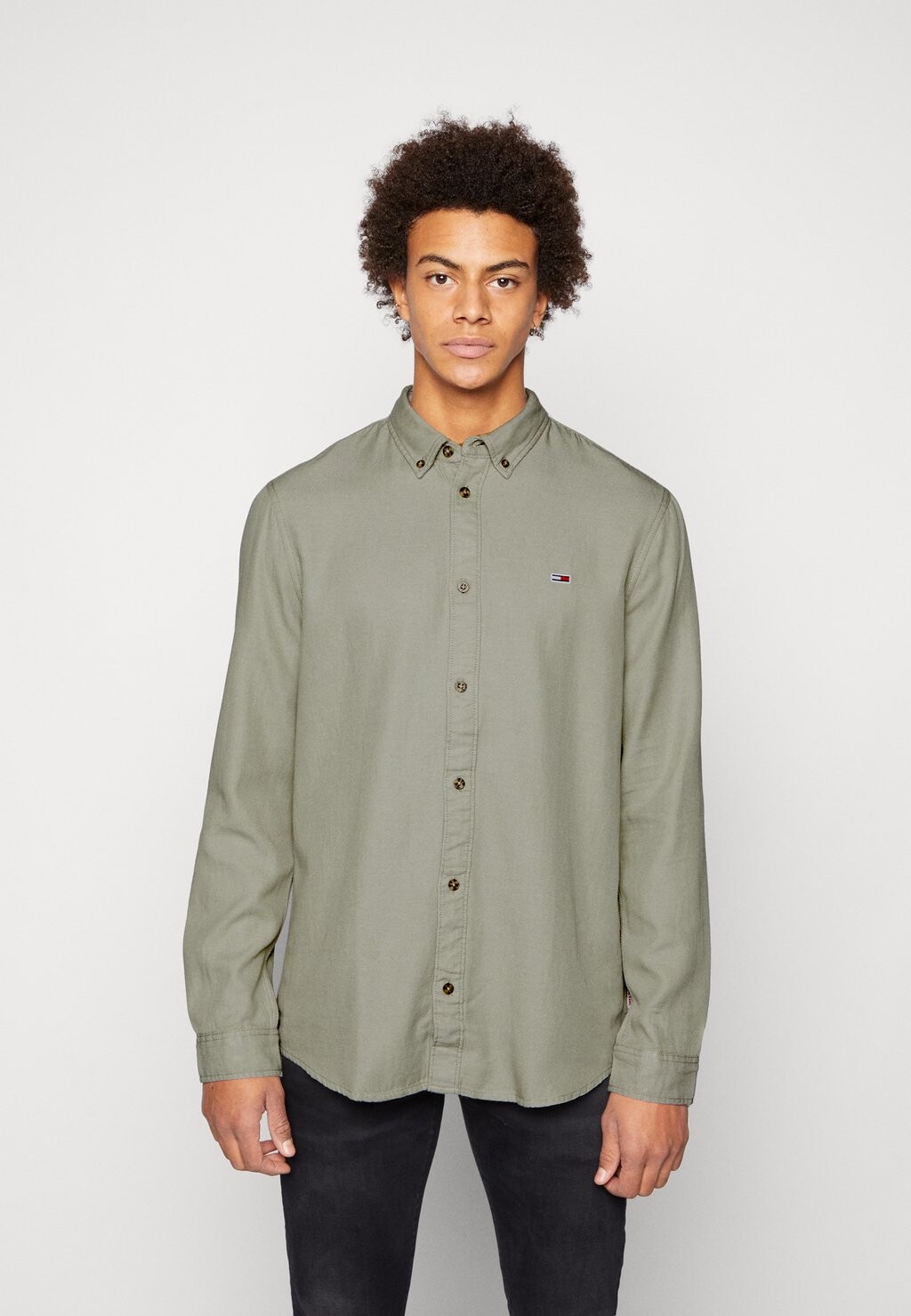 

Рубашка Tommy Jeans, оливковый