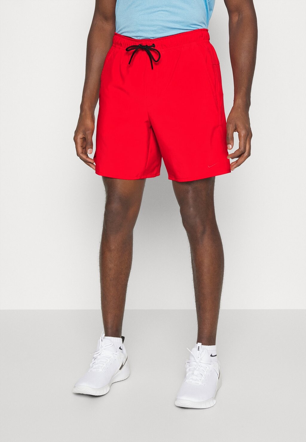 

Спортивные шорты Nike