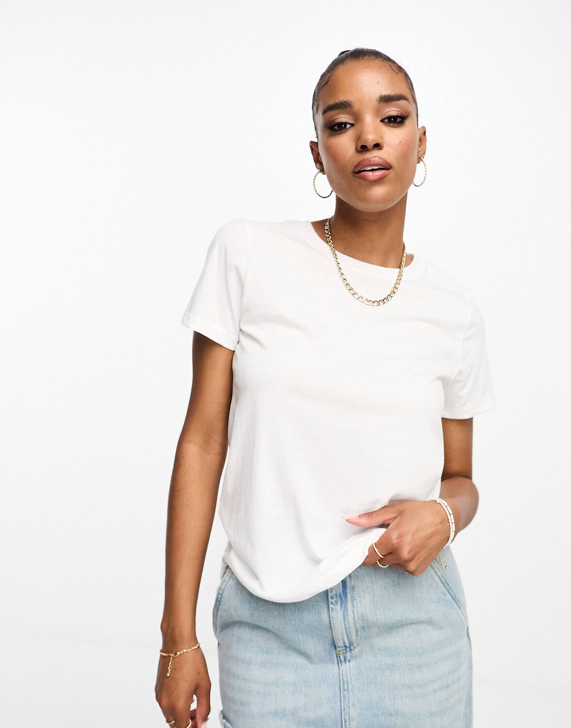 

Белая футболка Hollister