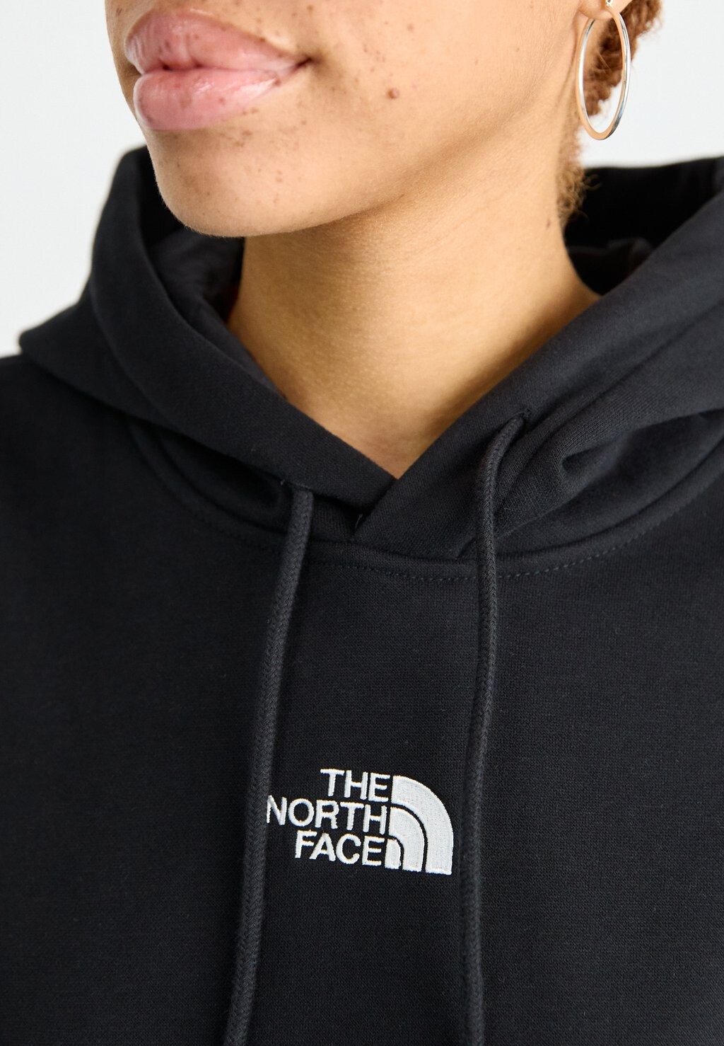 

Толстовка ESSENTIAL CROP HOODIE The North Face, черный