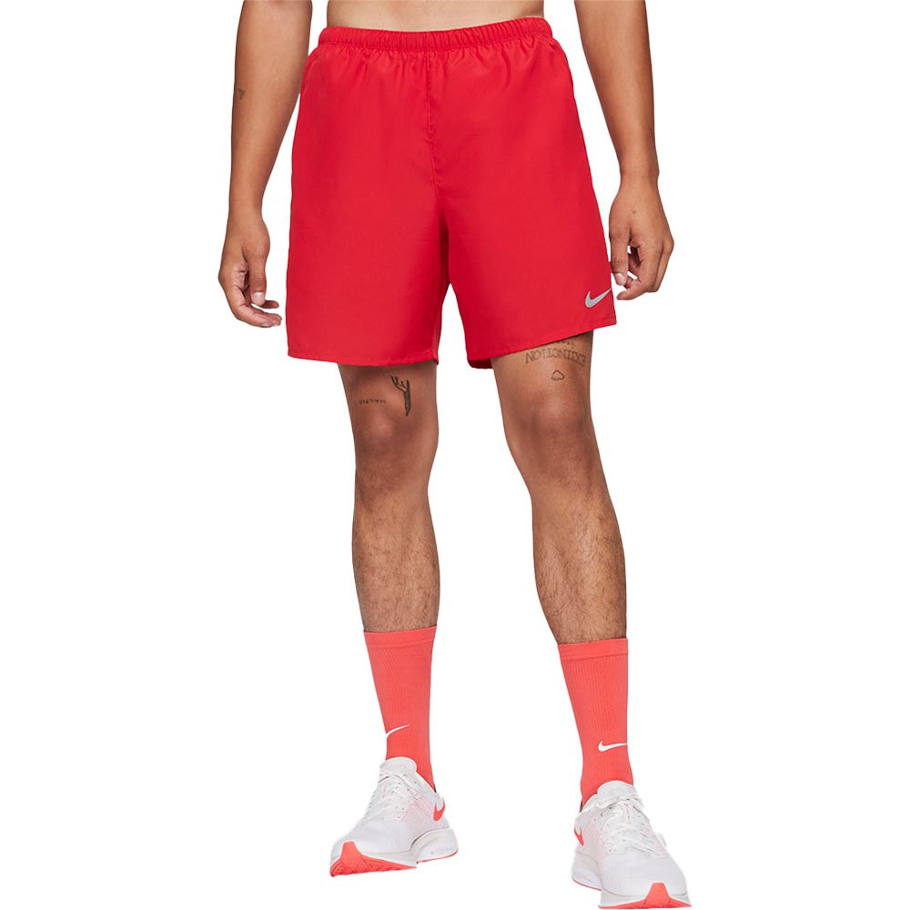 

Брюки Nike Dri-Fit Challenger 7´´ Short, красный