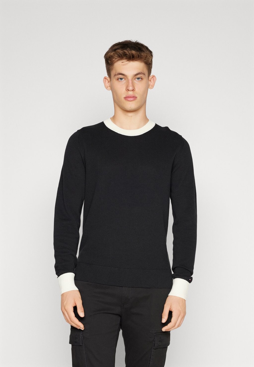 

Вязаный свитер CHAIN RIDGE C NECK Tommy Hilfiger, цвет black/calico