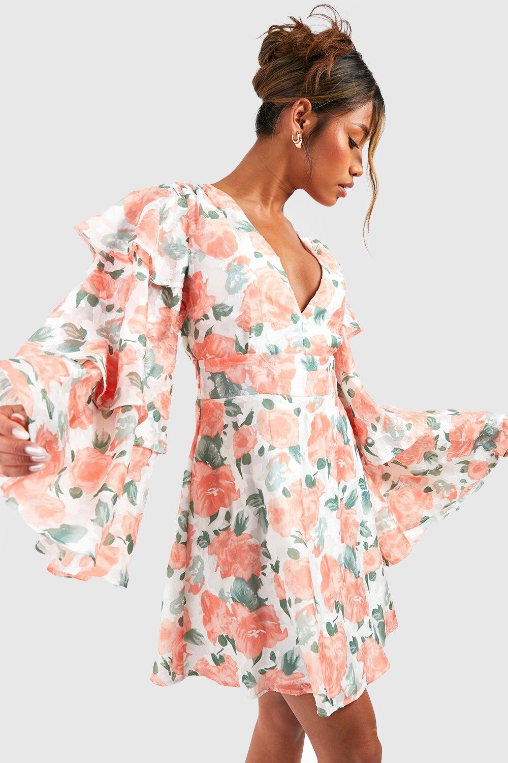 

Платье-прошивка с рукавами и цветочным шифоном Boohoo, коралловый, Красный