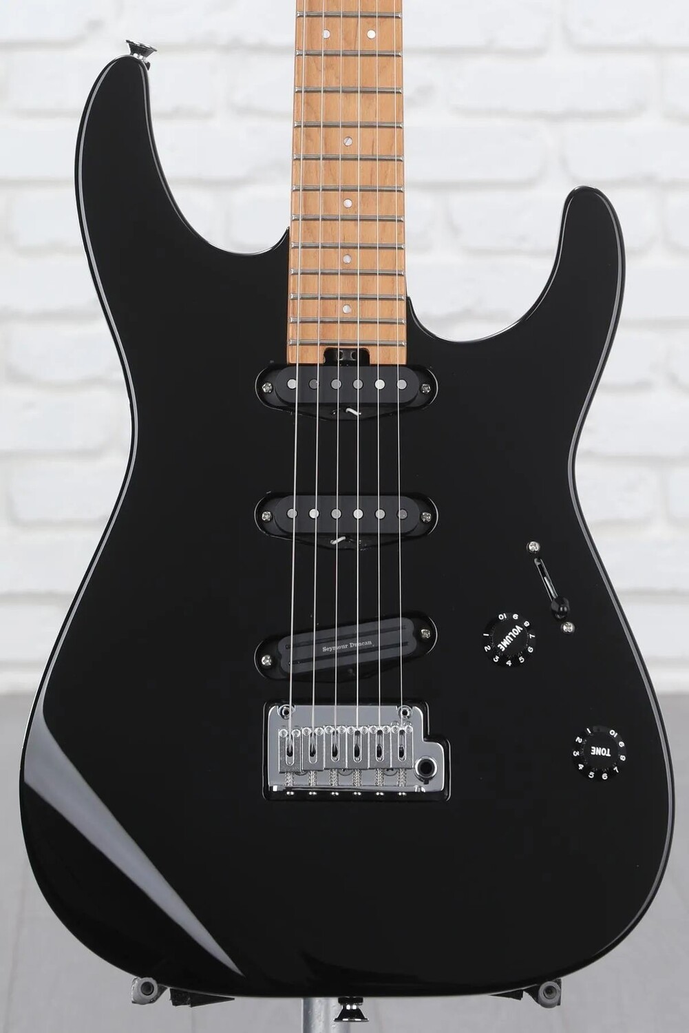 

Charvel Pro-Mod DK22 SSS 2PT CM — черный