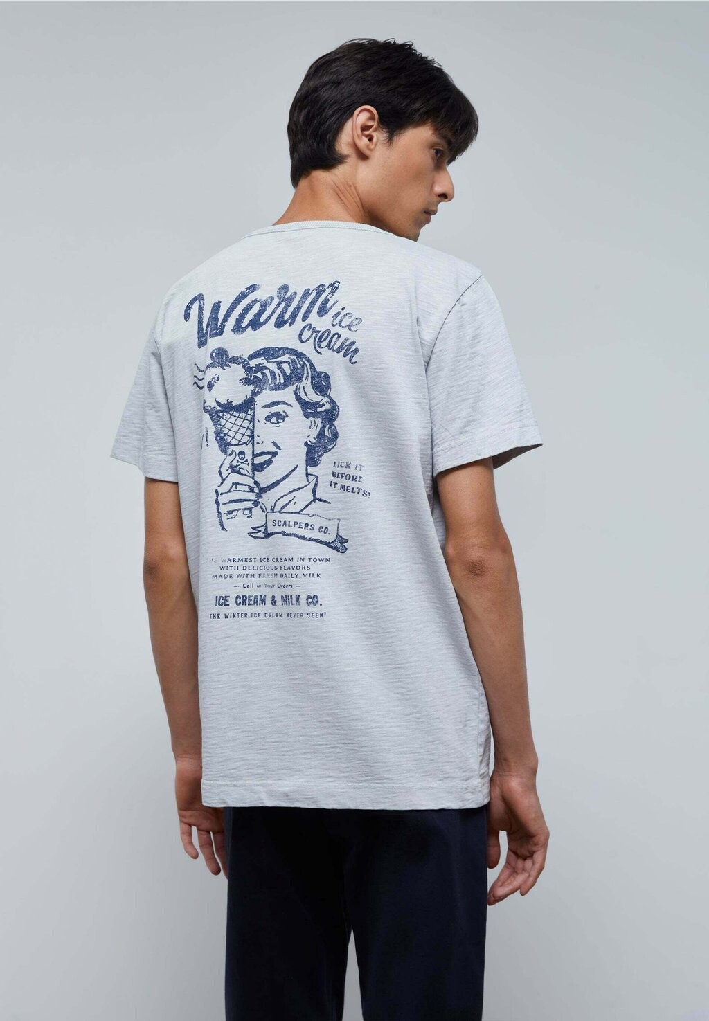 

Футболка с принтом Warm Tee Scalpers, цвет light grey