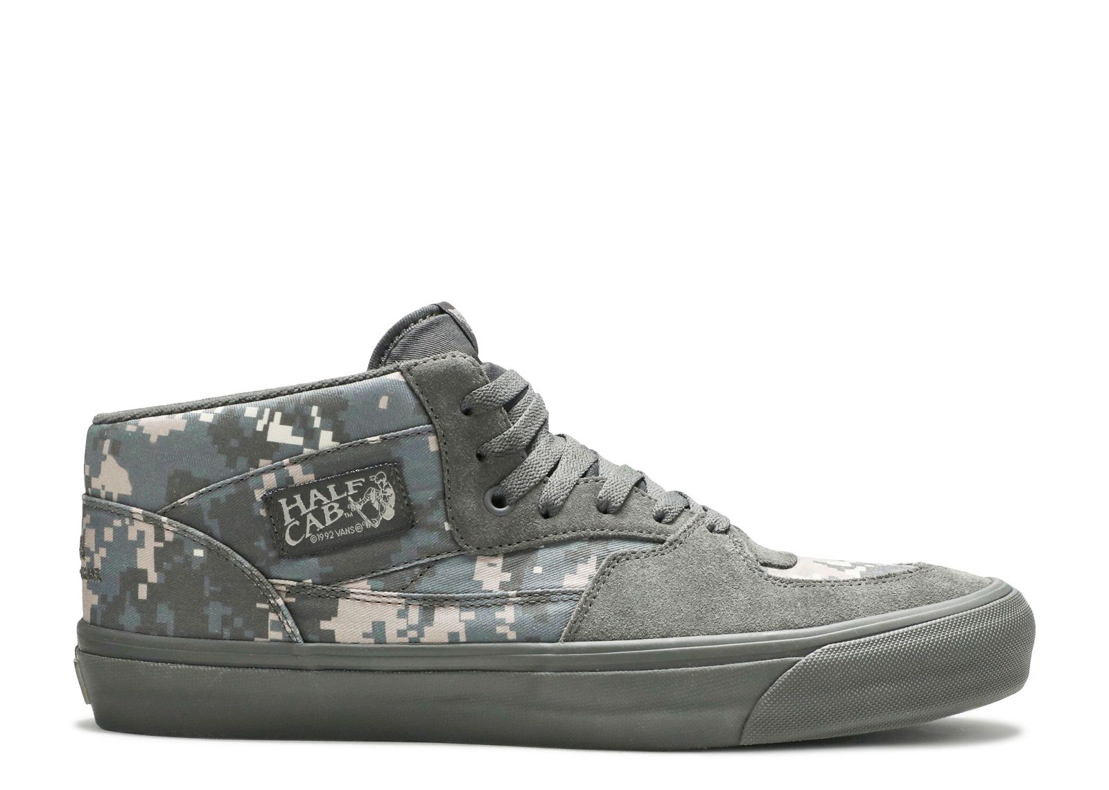 

Кроссовки Vans Wtaps X Half Cab Lx 'Digi Camo', серый