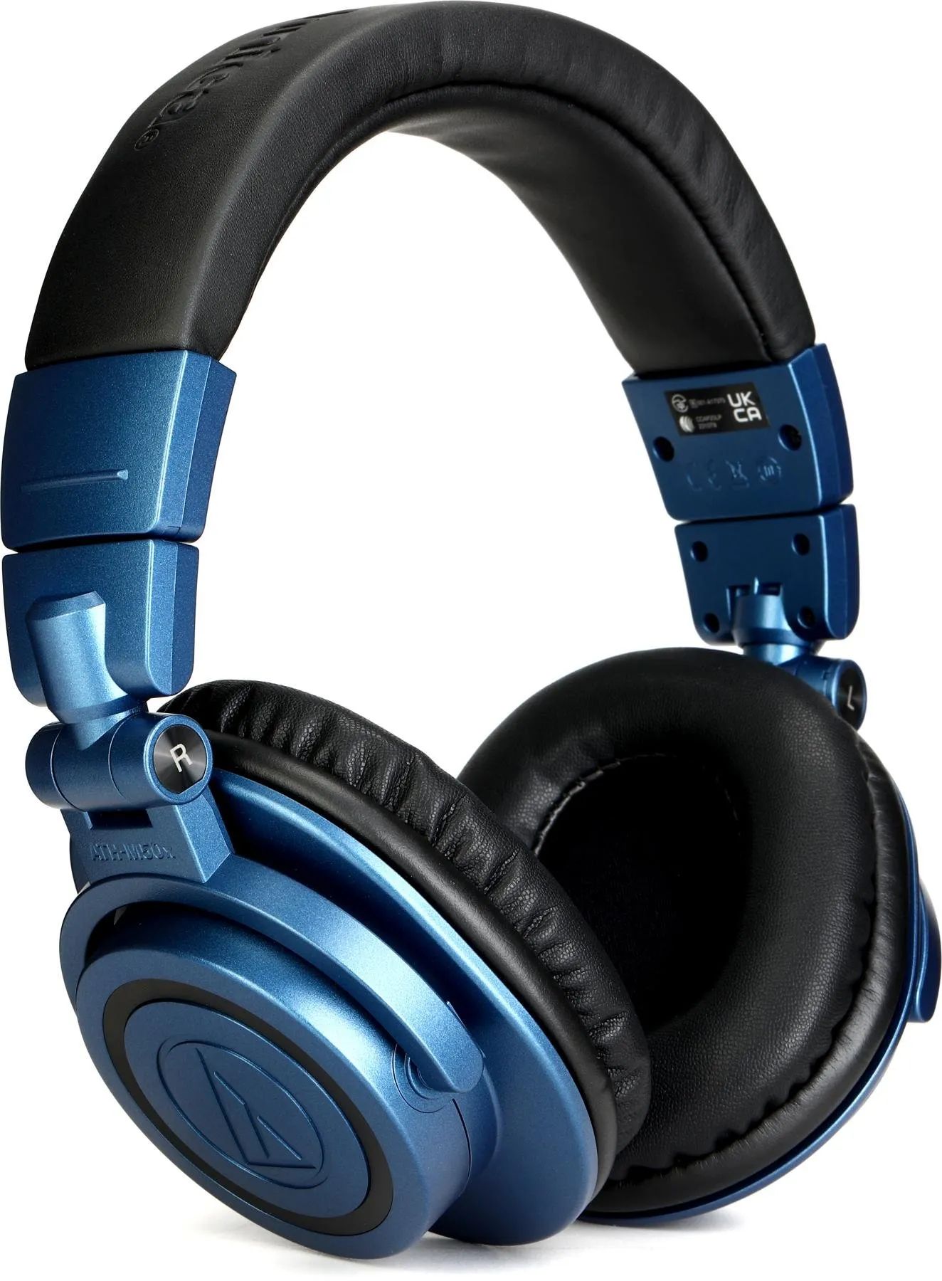 Audio-Technica ATH-M50xBT2DS Bluetooth-наушники закрытого типа — Deep Sea  Blue, ограниченная серия – купить из-за границы через сервис «CDEK.Shopping»