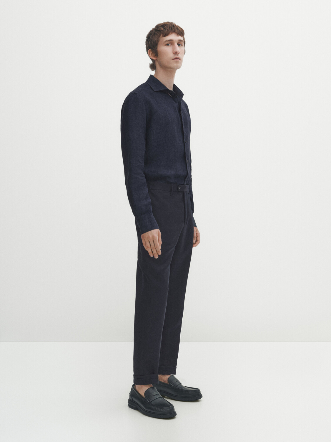 

Рубашка приглаженного кроя из 100% льна Massimo Dutti, темно-синий