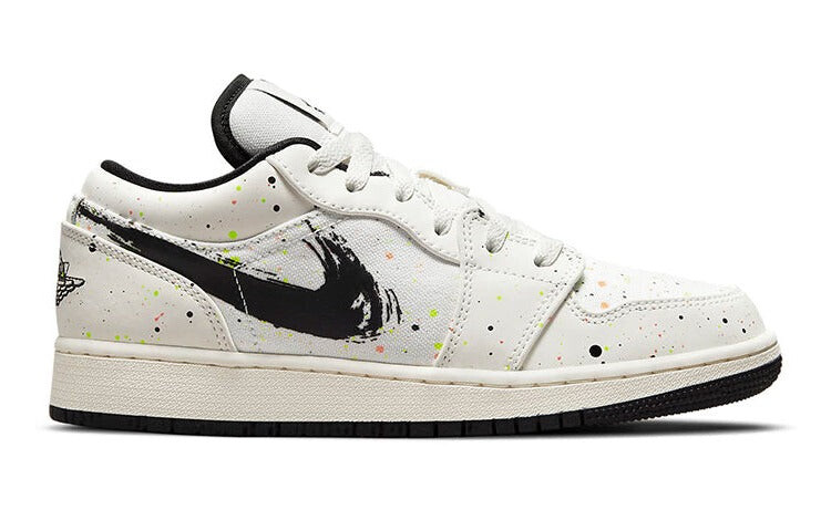 

Кроссовки подростковые Nike Air Jordan 1 Low SE Paint Splatter