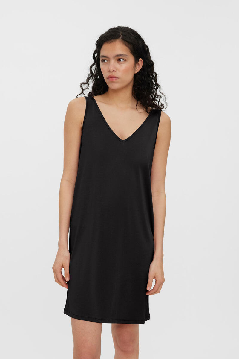Свободное платье на бретелях Vero Moda, черный платье миди с принтом v образный вырез xs черный
