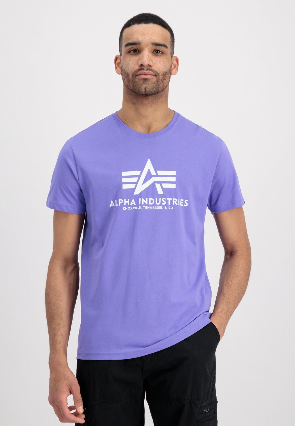 

Футболка с принтом Alpha Industries, фиолетовый