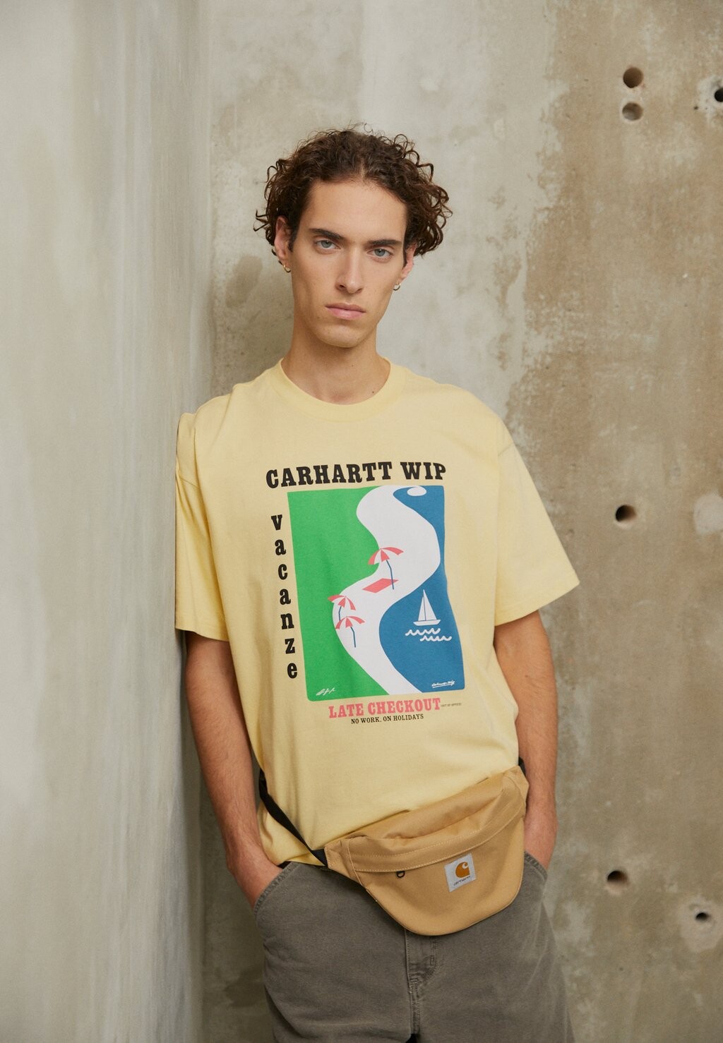 

Футболка с принтом Carhartt WIP, желтый
