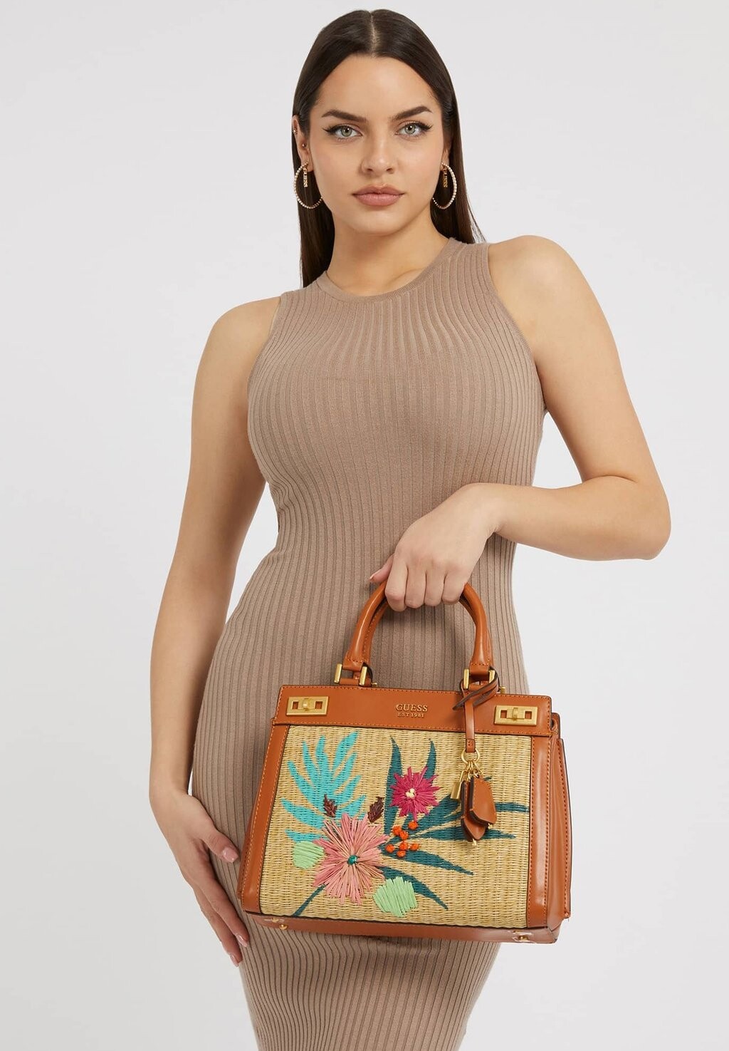 

Сумка Guess, коричневый