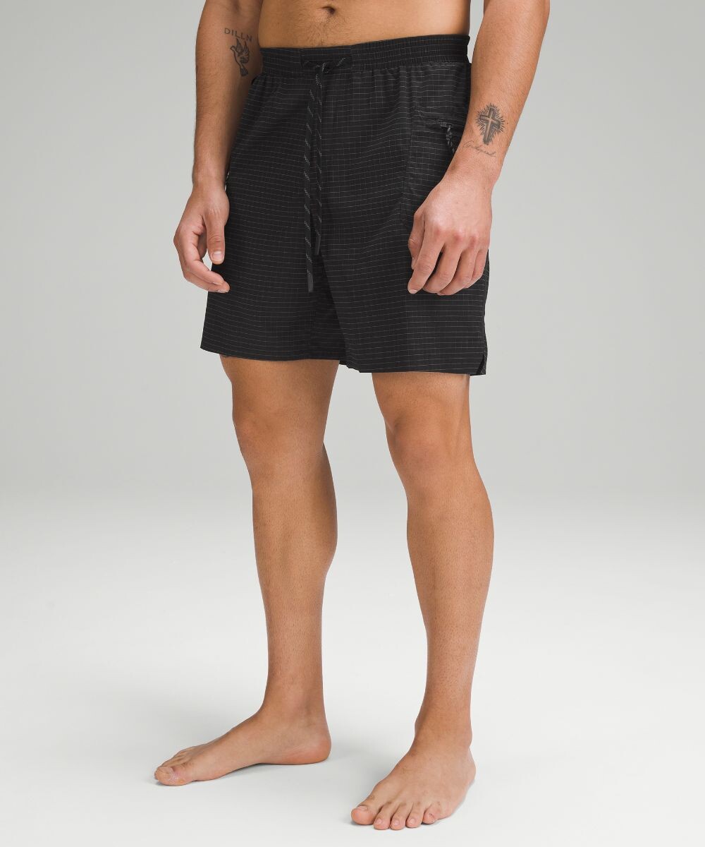 

Шорты Hike to Swim Ripstop Lululemon, черный