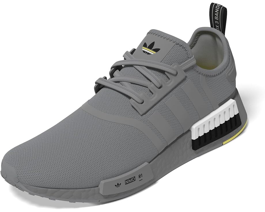

Кроссовки Adidas NMD_R1, цвет Grey Three/Core Black/White