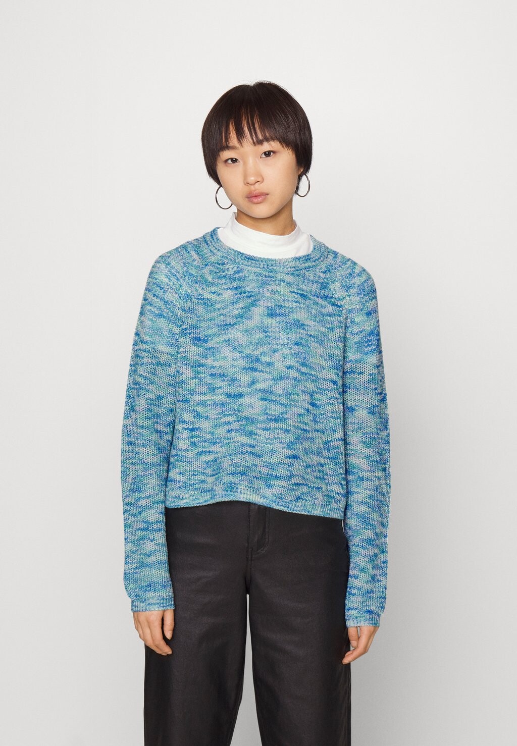 

Свитер ONLY Onlnina Short O Neck, темно-зеленый / мульти, Зеленый;синий