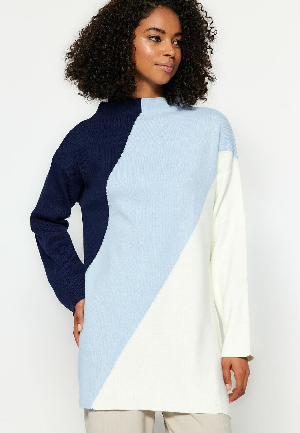 

Вязаный свитер MODEST Trendyol Modest, цвет navy blue