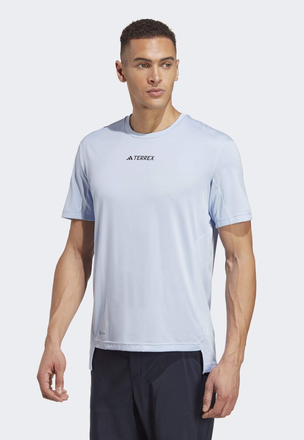 

Футболка Adidas