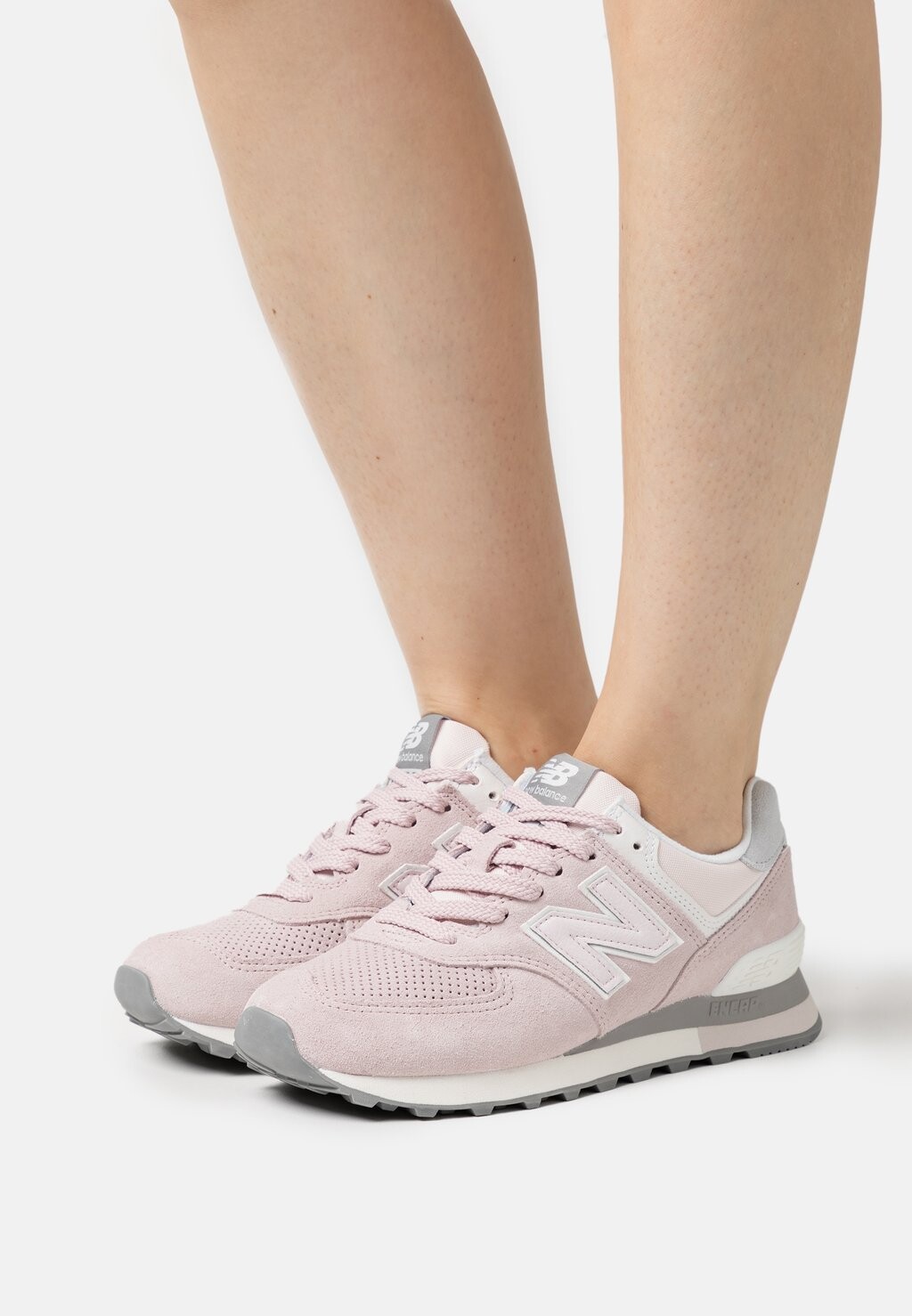 

Кроссовки New Balance