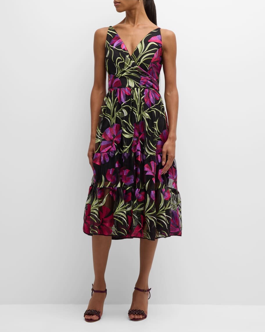 

Расклешенное платье Paulette с вышивкой Dress the Population Black Label