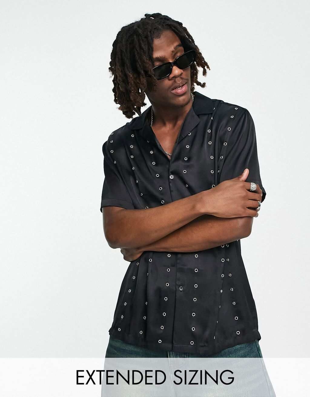 

Черная атласная рубашка свободного кроя с люверсами ASOS DESIGN