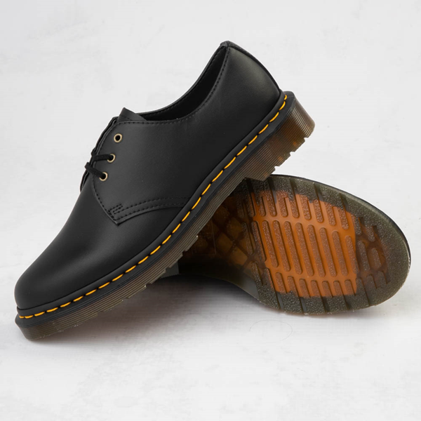 Dr. Martens 1461 Vegan Повседневная Обувь, черный туфли на платформе vegan 1461 mono felix dr martens