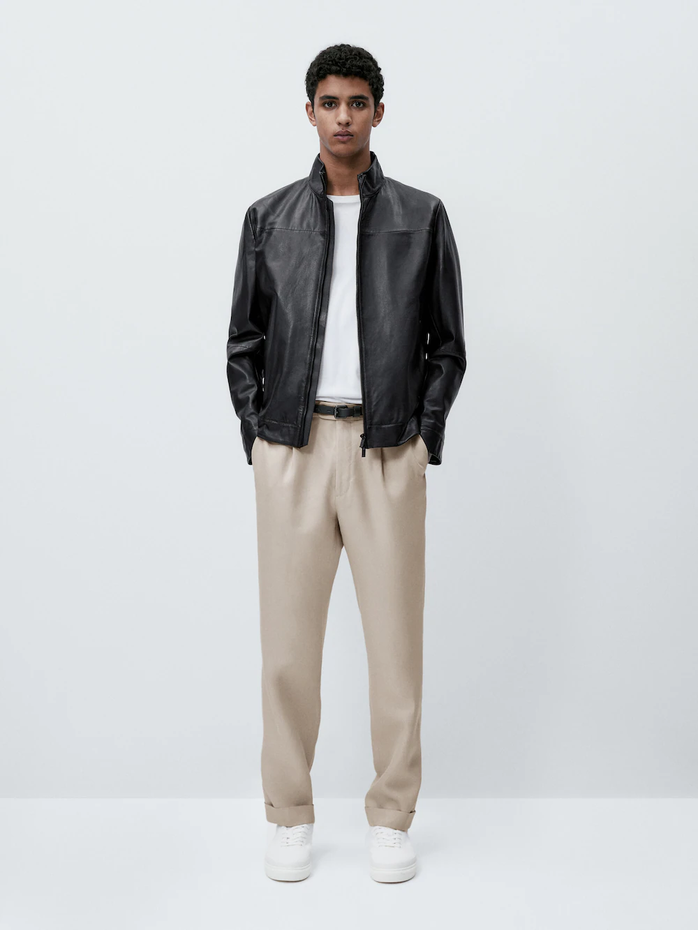 

Синяя куртка из кожи наппа Massimo Dutti, синий