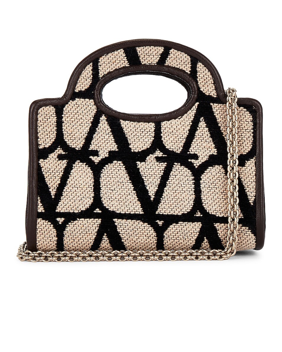 

Сумка мини Valentino Garavani Le Troisieme Toile Iconographe Micro Tote, цвет Naturale, Nero, & Fondant