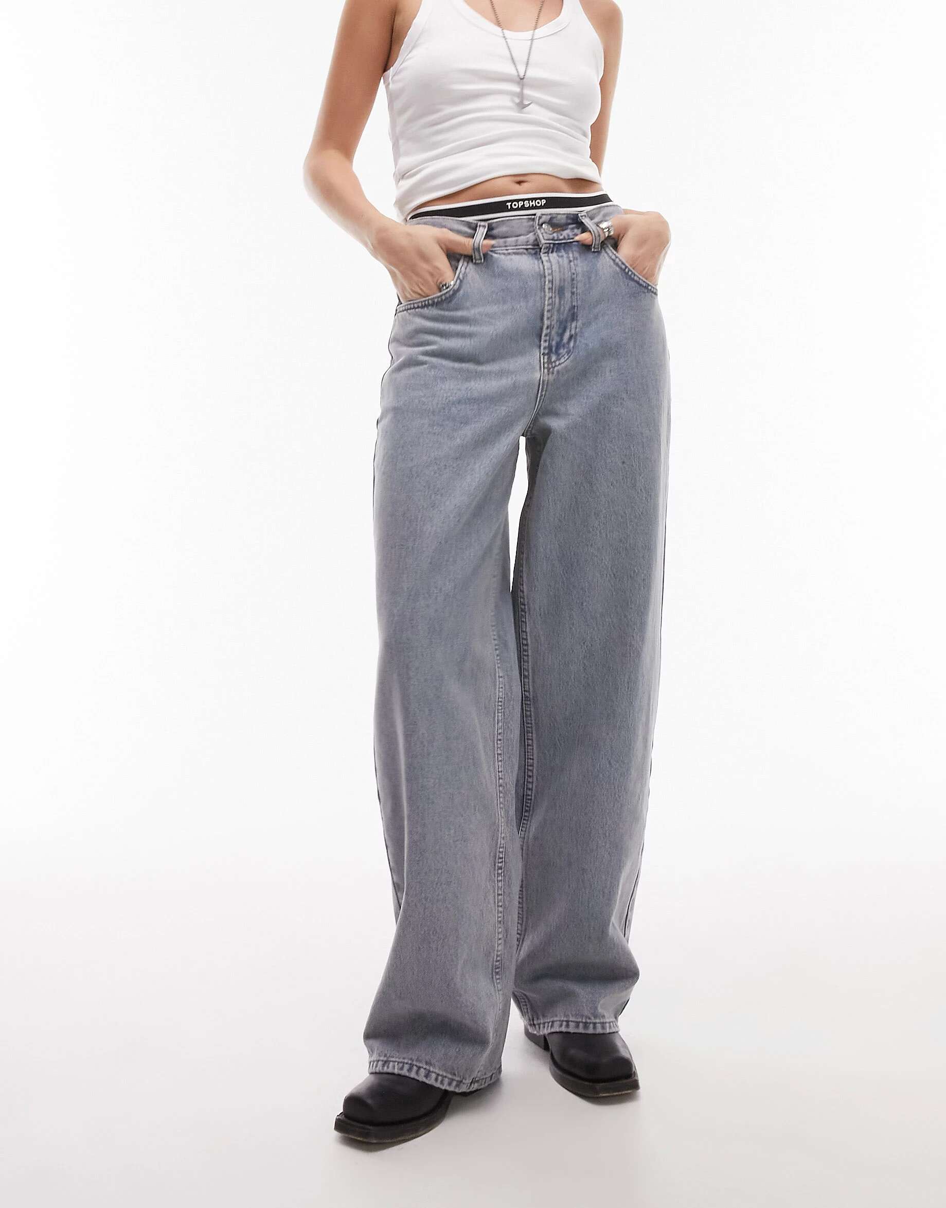 винтажная металлическая эмалированная брошь в виде лацкана в стиле 90 х годов Прямые джинсы Topshop в стиле 90-х годов