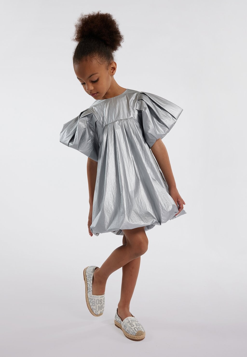 

Элегантное платье Ceremonie The Marc Jacobs, цвет light grey