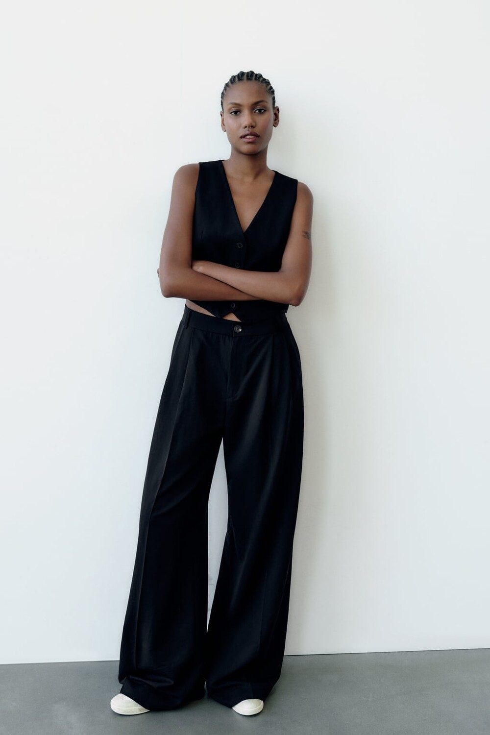 

Брюки полной длины ZARA, черный