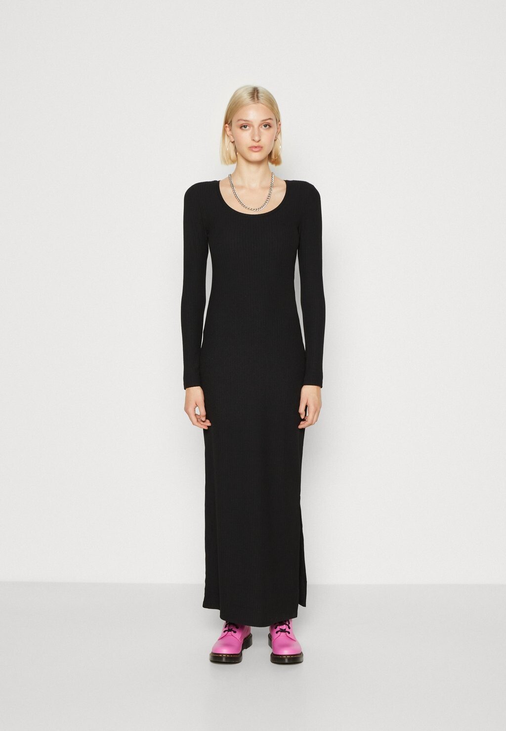 

Платье ONLY ONLNELLA LONG DRESS, черный