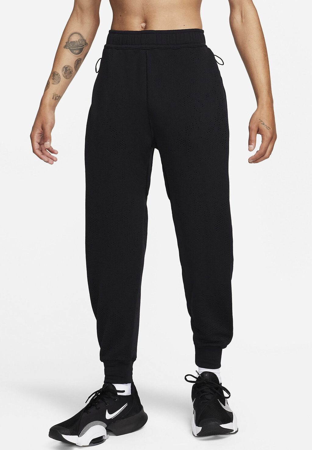 

Спортивные брюки Therma-Fit Fitness Aps Nike, черный