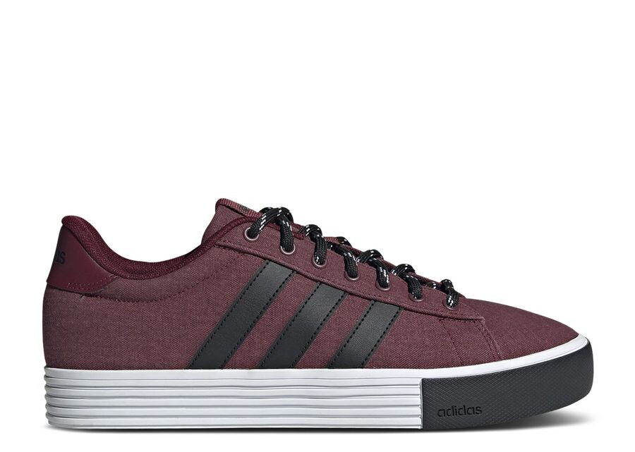 

Кроссовки adidas Daily 4.0, цвет Maroon