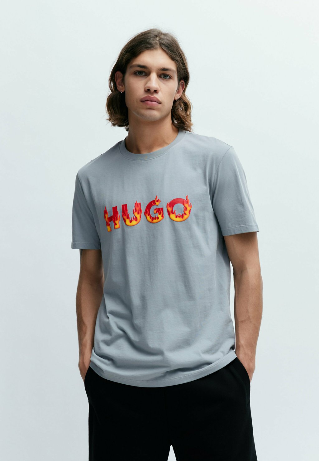 Футболка с принтом Danda HUGO, цвет grey nine черная футболка с пламенем hugo danda hugo red