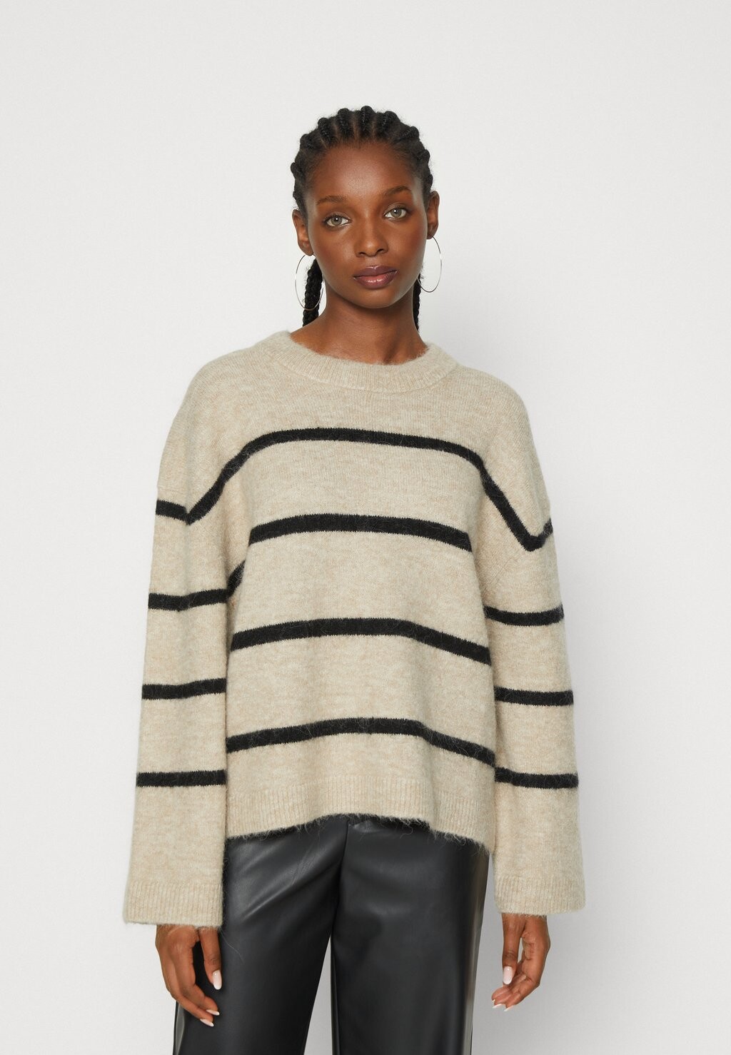

Свитер Crew Neck Sweater Gina Tricot, бежевый